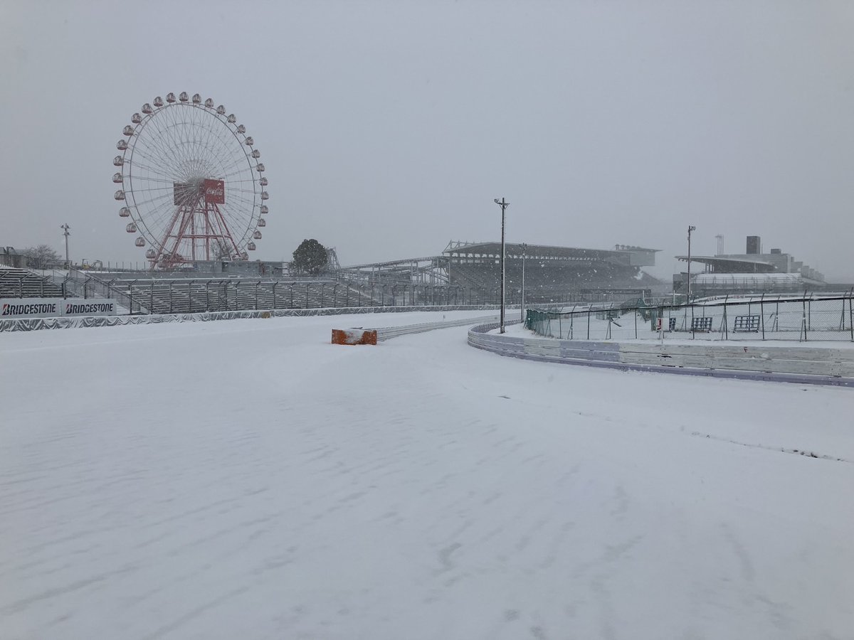 หิมะตกที่สนาม F1 Suzuka Circuit ญี่ปุ่น